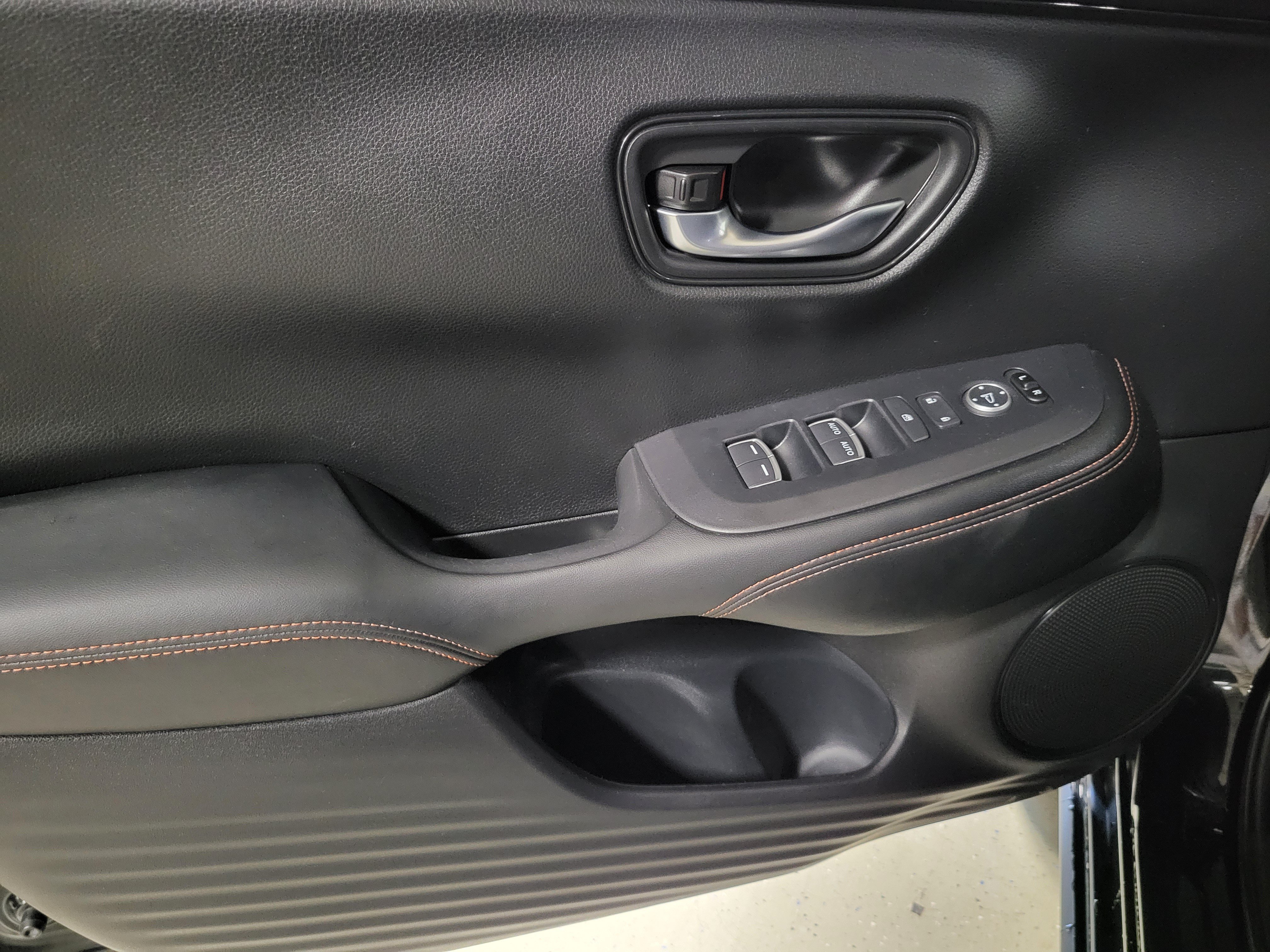 Certified 2025 Honda HR-V Sport image 17