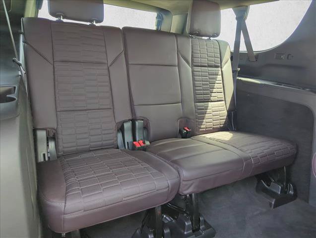 Used 2024 Cadillac Escalade ESV Sport Platinum w/ LPO, ONYX Package AWD/4WD image 21