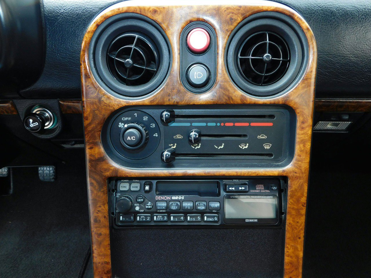 Used 1990 MAZDA MX-5 Miata image 12