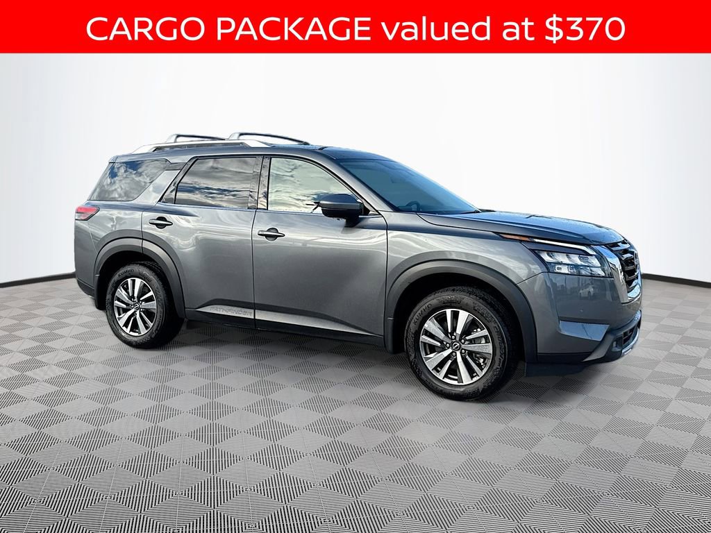 Used 2025 Nissan Pathfinder SL w/ Cargo Package image 3