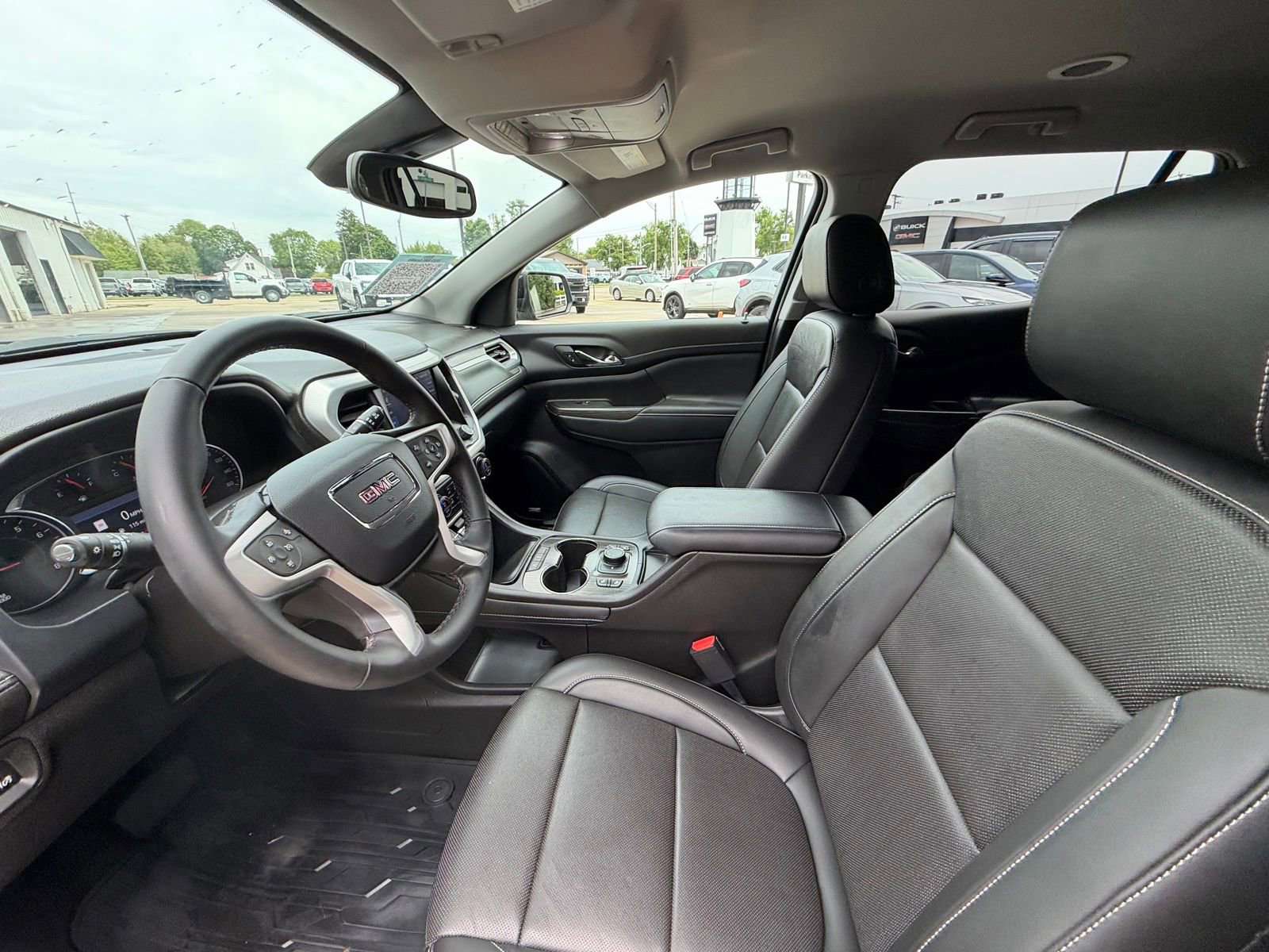 Used 2023 GMC Acadia SLT FWD image 31