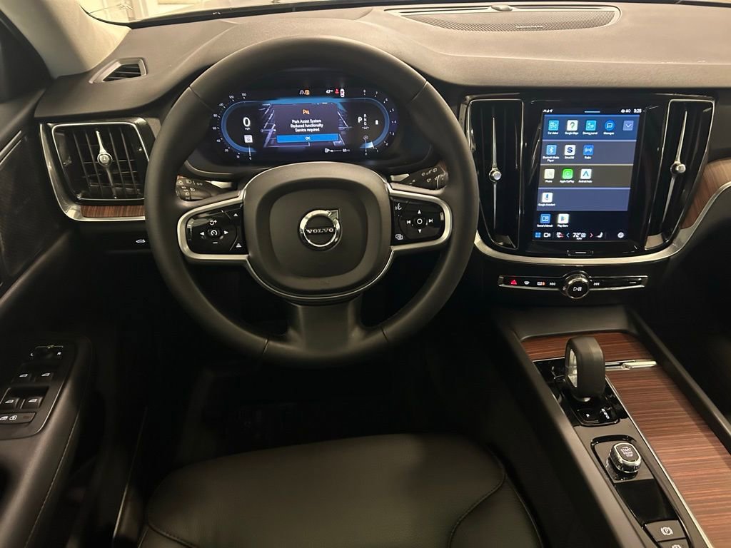 Used 2023 Volvo V60 B5 Cross Country Plus w/ Climate Package image 2