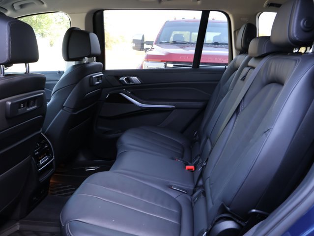 Used 2020 BMW X7 xDrive40i w/ Premium Package AWD/4WD image 26