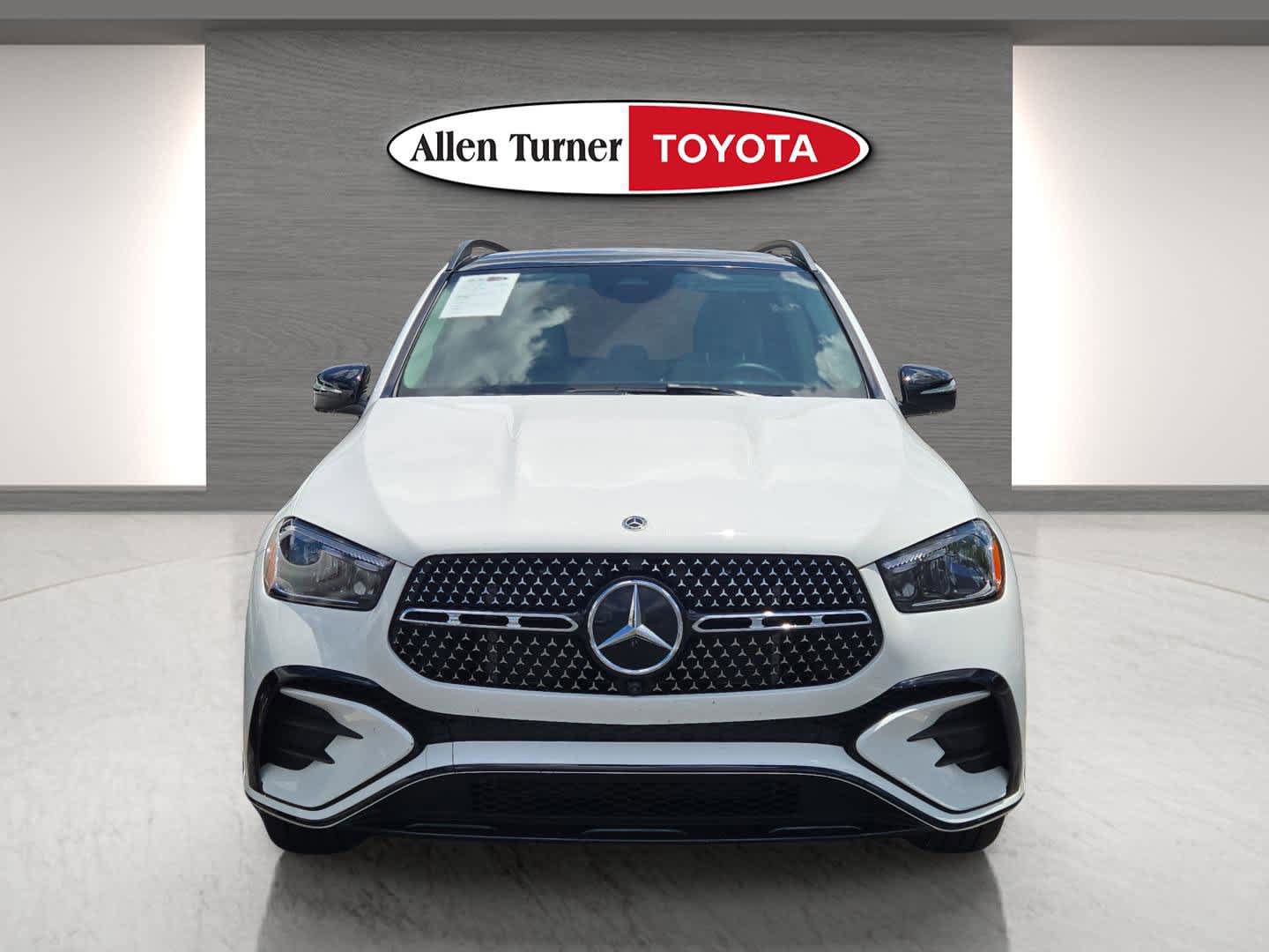 Used 2026 Mercedes-Benz GLE 450 4MATIC image 3