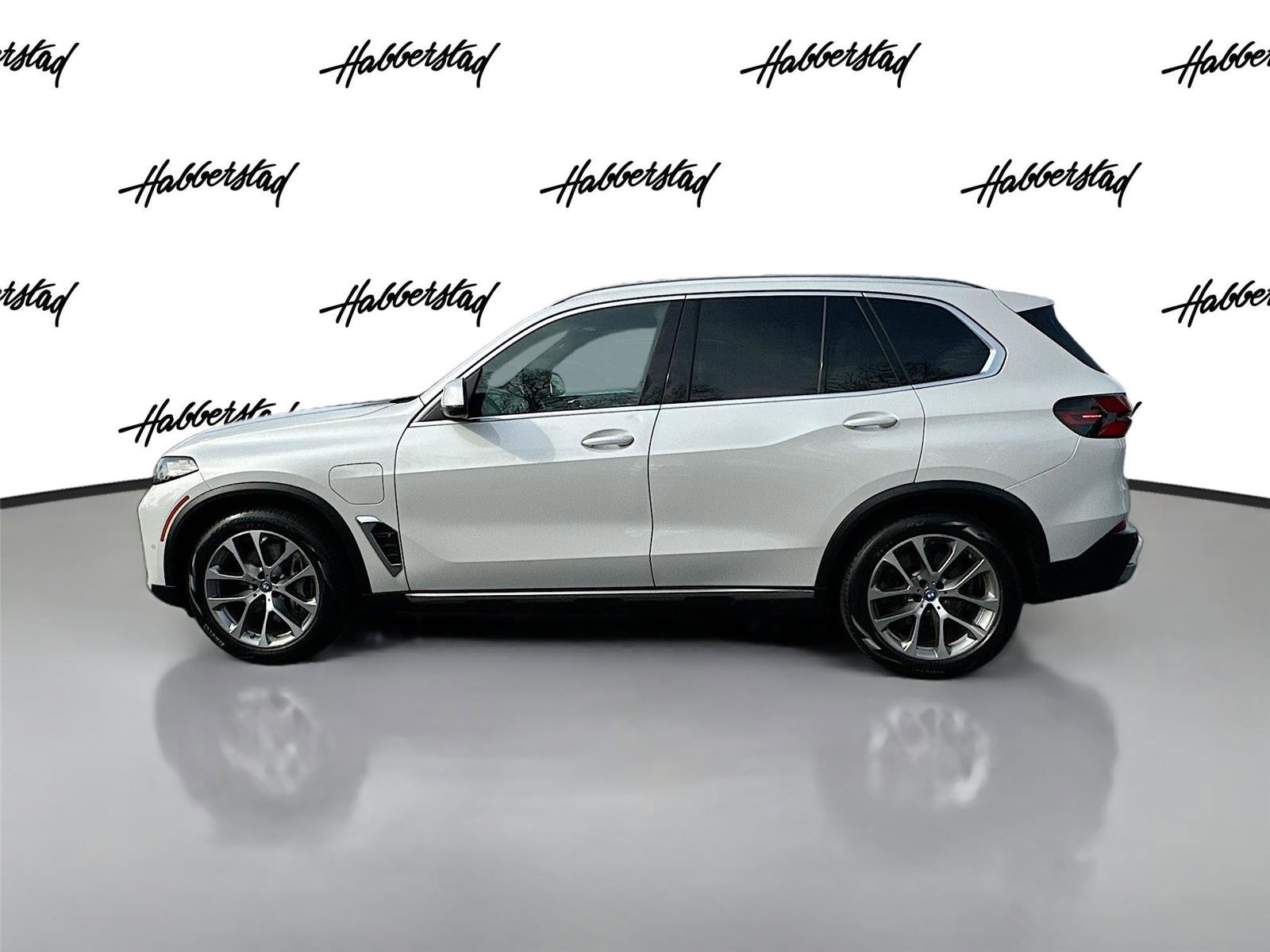 Certified 2024 BMW X5 xDrive50e w/ Parking Assistance Package image 8
