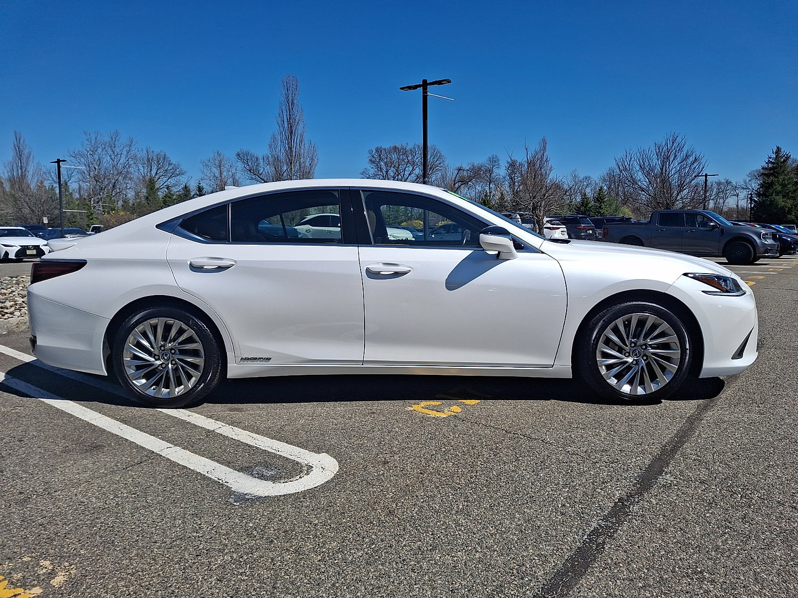 Used 2019 Lexus ES 300h w/ Luxury Package image 7