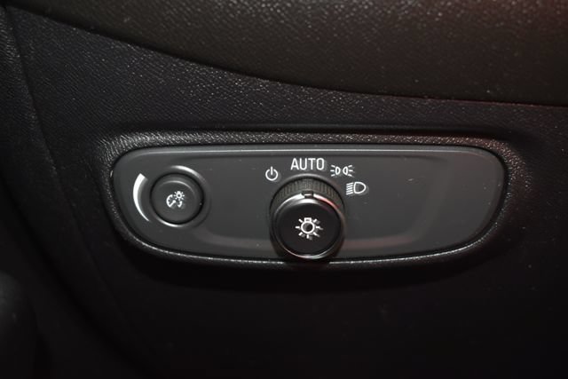 Used 2019 Chevrolet Equinox LS AWD/4WD image 19