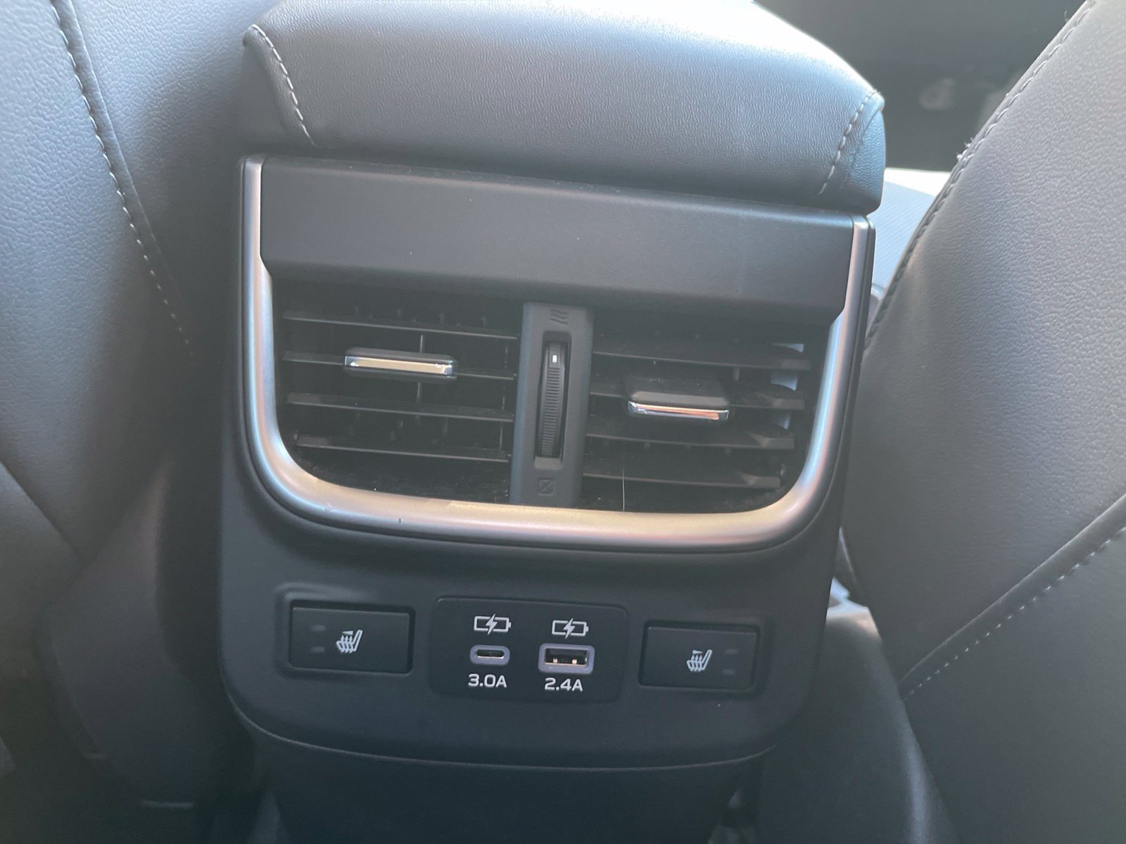 Used 2023 Subaru Outback Limited AWD/4WD image 23