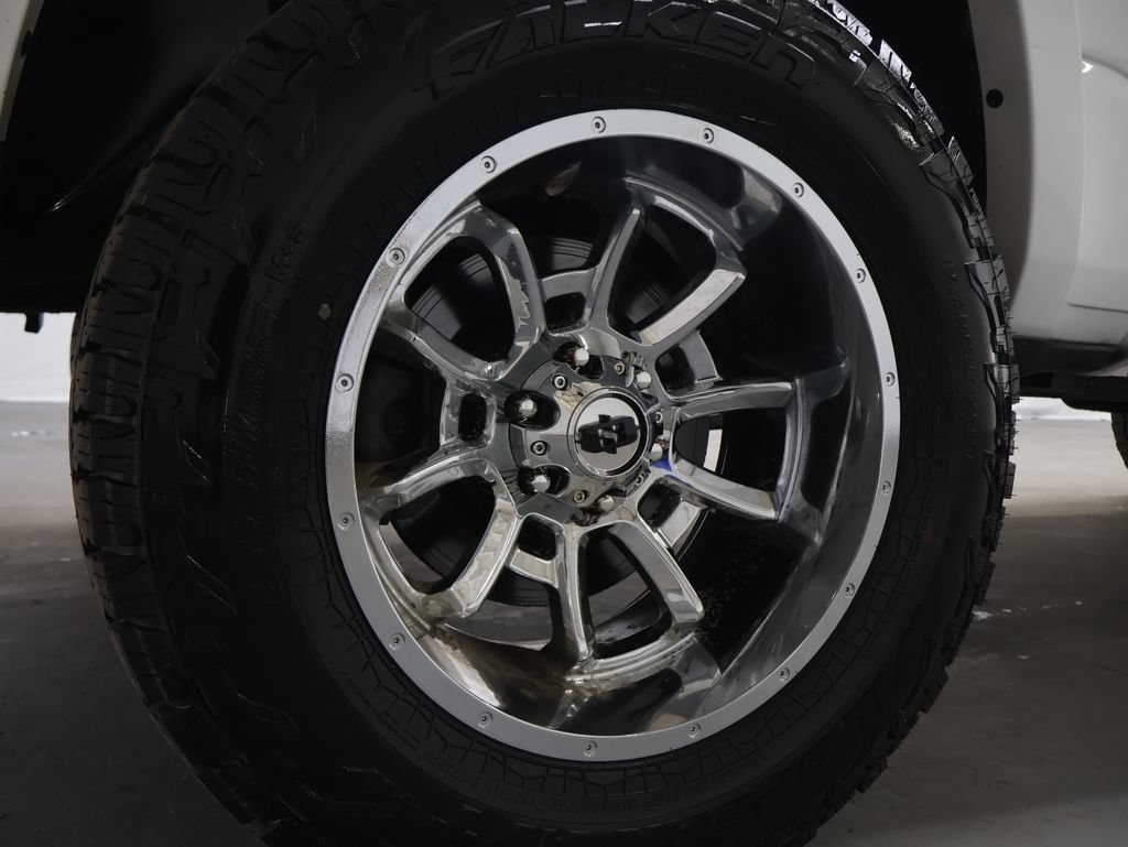 Used 2020 RAM 1500 Laramie w/ Sport Appearance Package AWD/4WD image 34