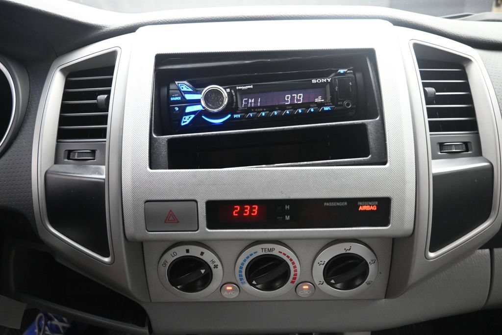 Used 2006 Toyota Tacoma PreRunner RWD image 12