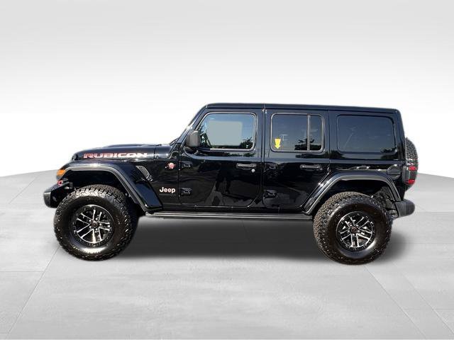 Used 2025 Jeep Wrangler Unlimited Rubicon AWD/4WD image 3