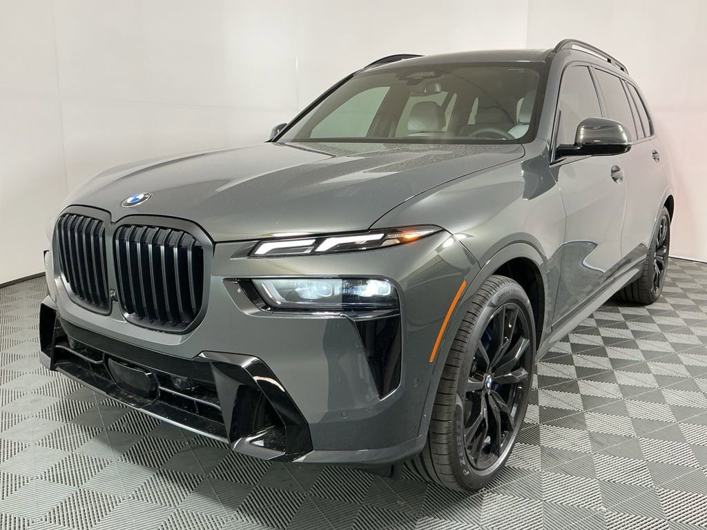New 2026 BMW X7 xDrive40i w/ M Sport Package AWD/4WD image 2
