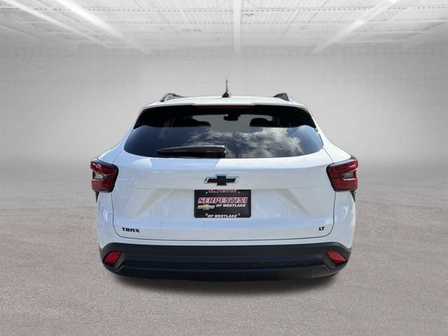 New 2026 Chevrolet Trax LT w/ Driver Confidence Package FWD image 27