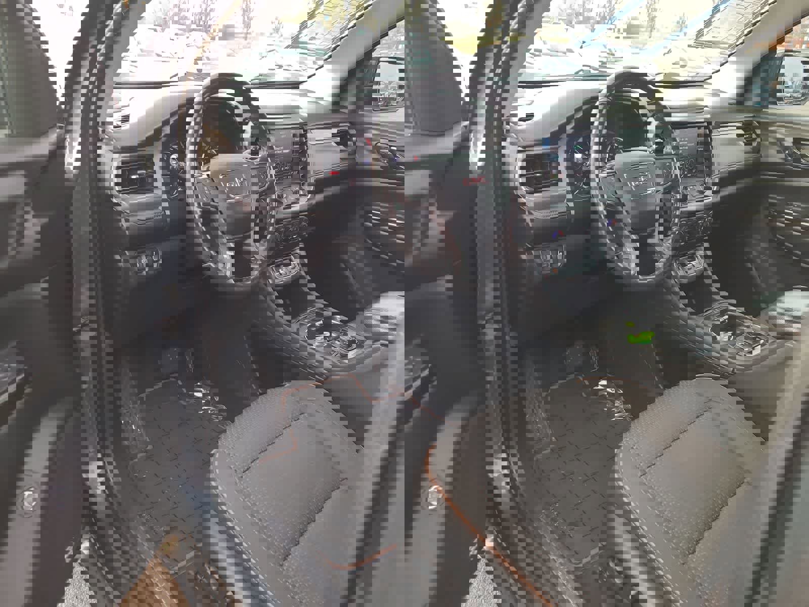 Used 2020 GMC Acadia AT4 image 10