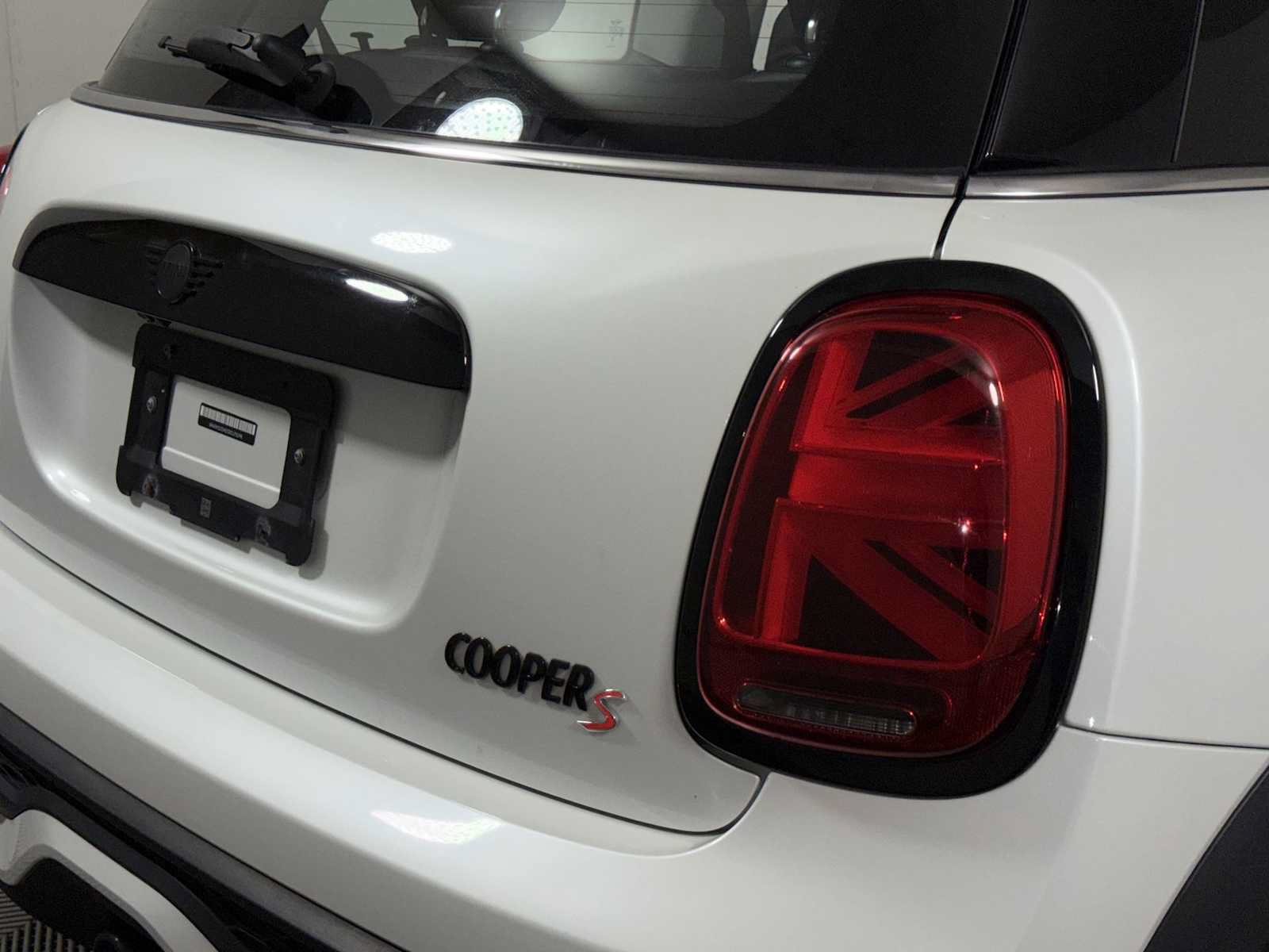 Certified 2024 MINI Cooper S FWD image 27