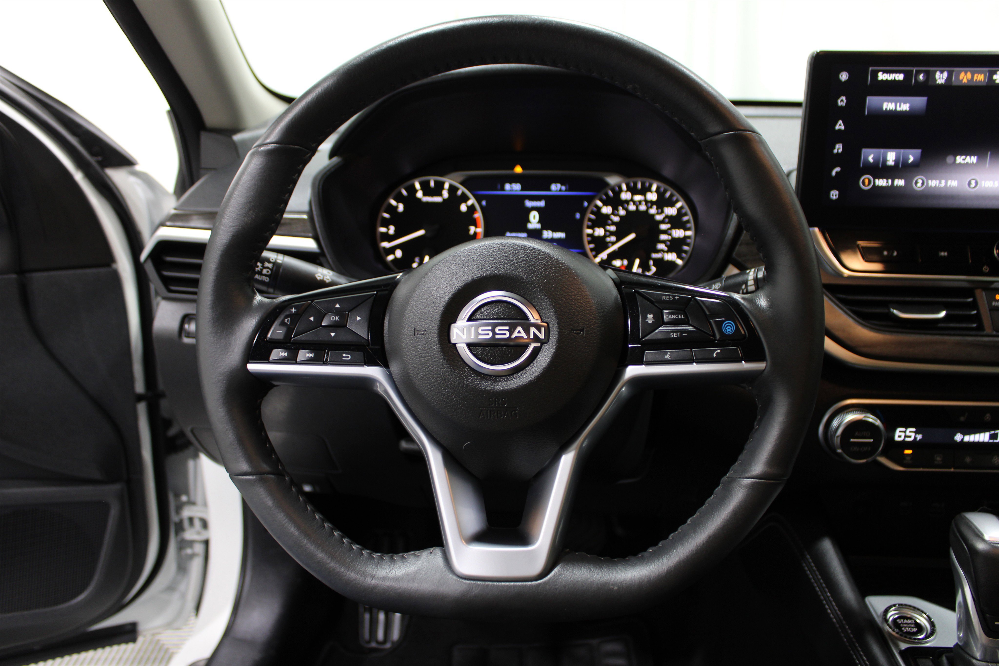 Used 2025 Nissan Altima 2.5 SL image 9