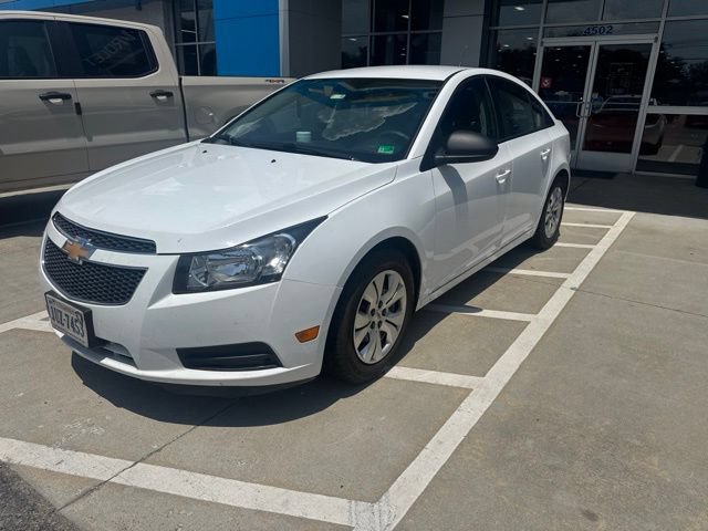 Used 2014 Chevrolet Cruze LS FWD video 1