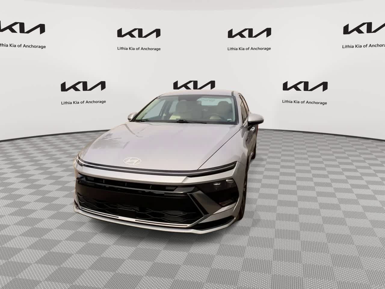 Used 2025 Hyundai Sonata SEL FWD image 3