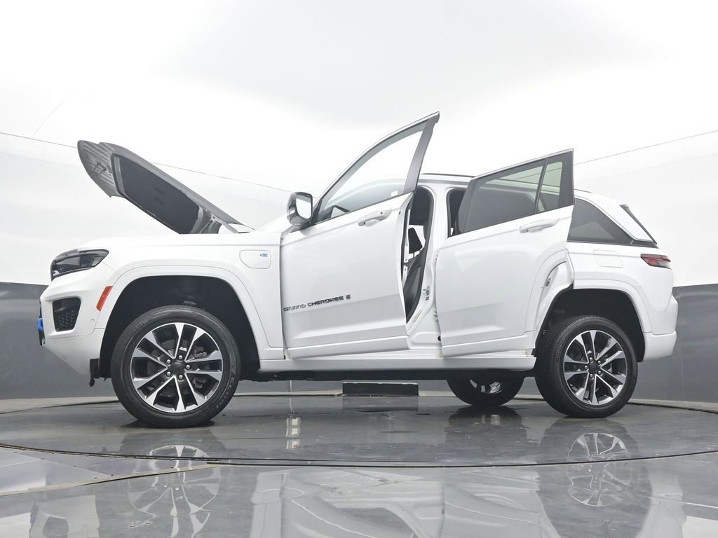 Used 2022 Jeep Grand Cherokee Overland image 64