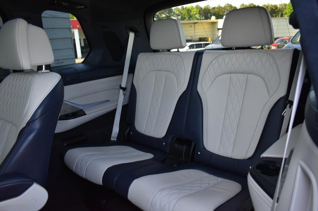 Used 2019 BMW X7 xDrive40i w/ Premium Package AWD/4WD image 32