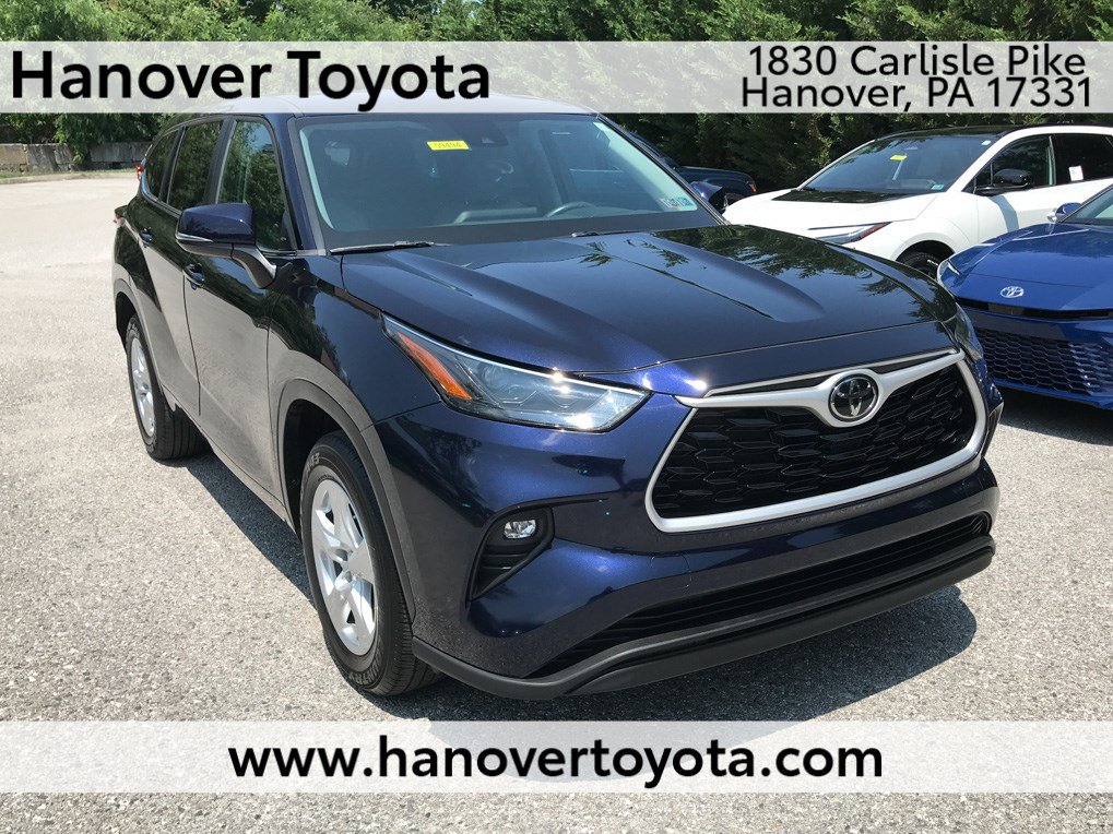 Used 2023 Toyota Highlander LE