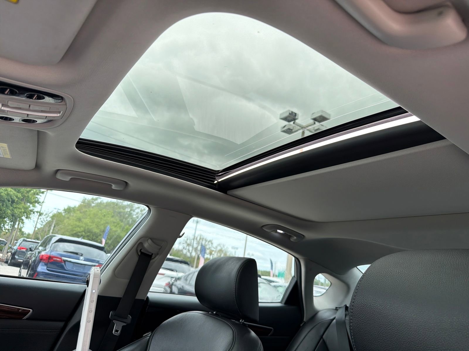 Used 2019 Kia Cadenza Technology image 22