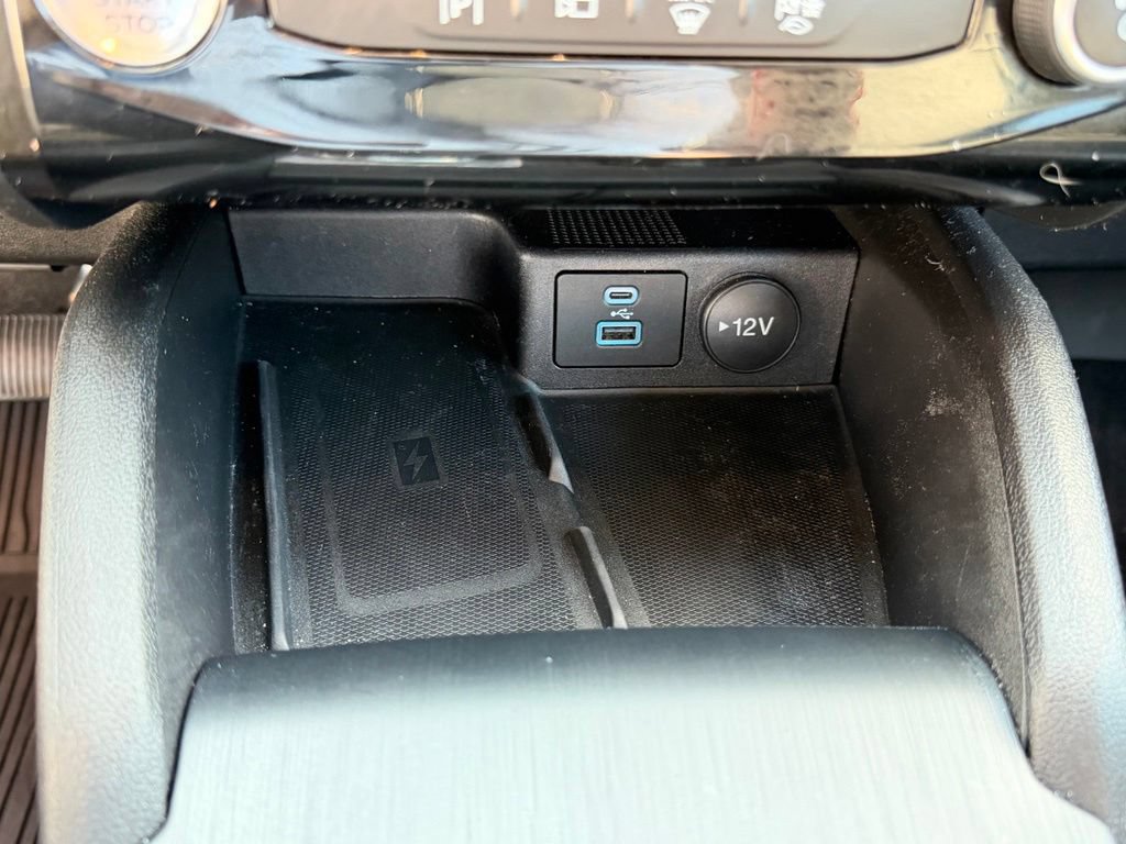 Used 2023 Ford Escape Platinum AWD/4WD image 27