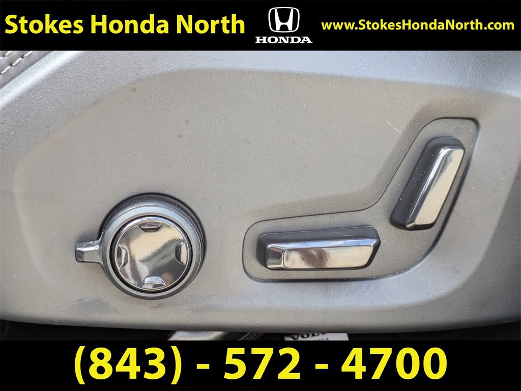 Used 2023 Volvo XC60 B6 Ultimate w/ Protection Package Premier image 20