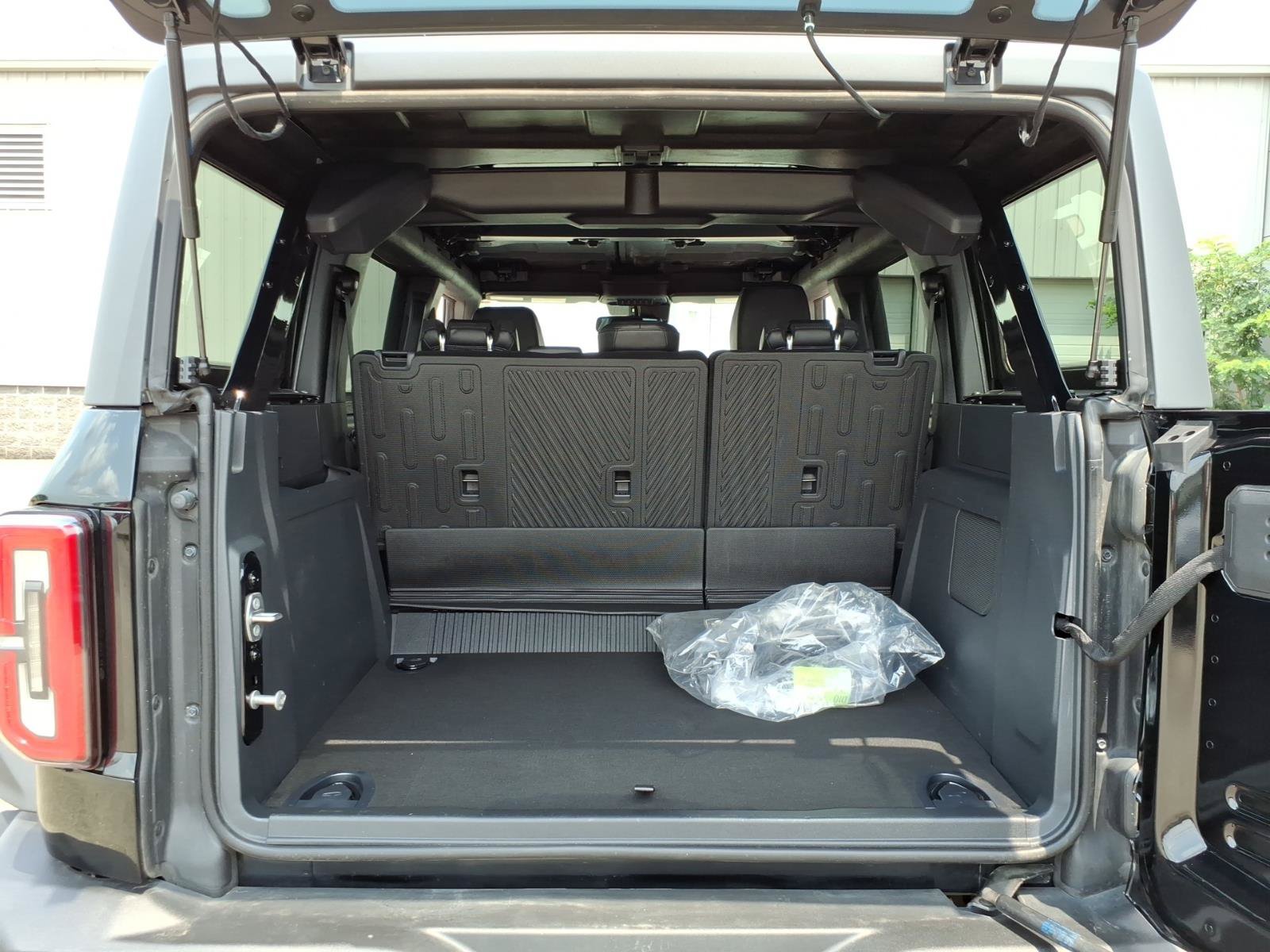 Certified 2024 Ford Bronco Wildtrak AWD/4WD image 11