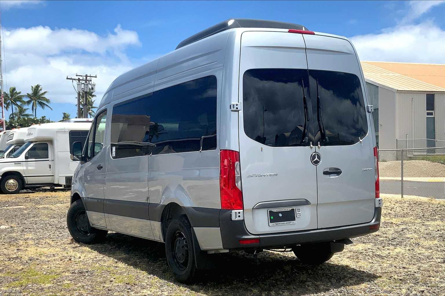 Used 2025 Mercedes-Benz Sprinter 2500 image 5