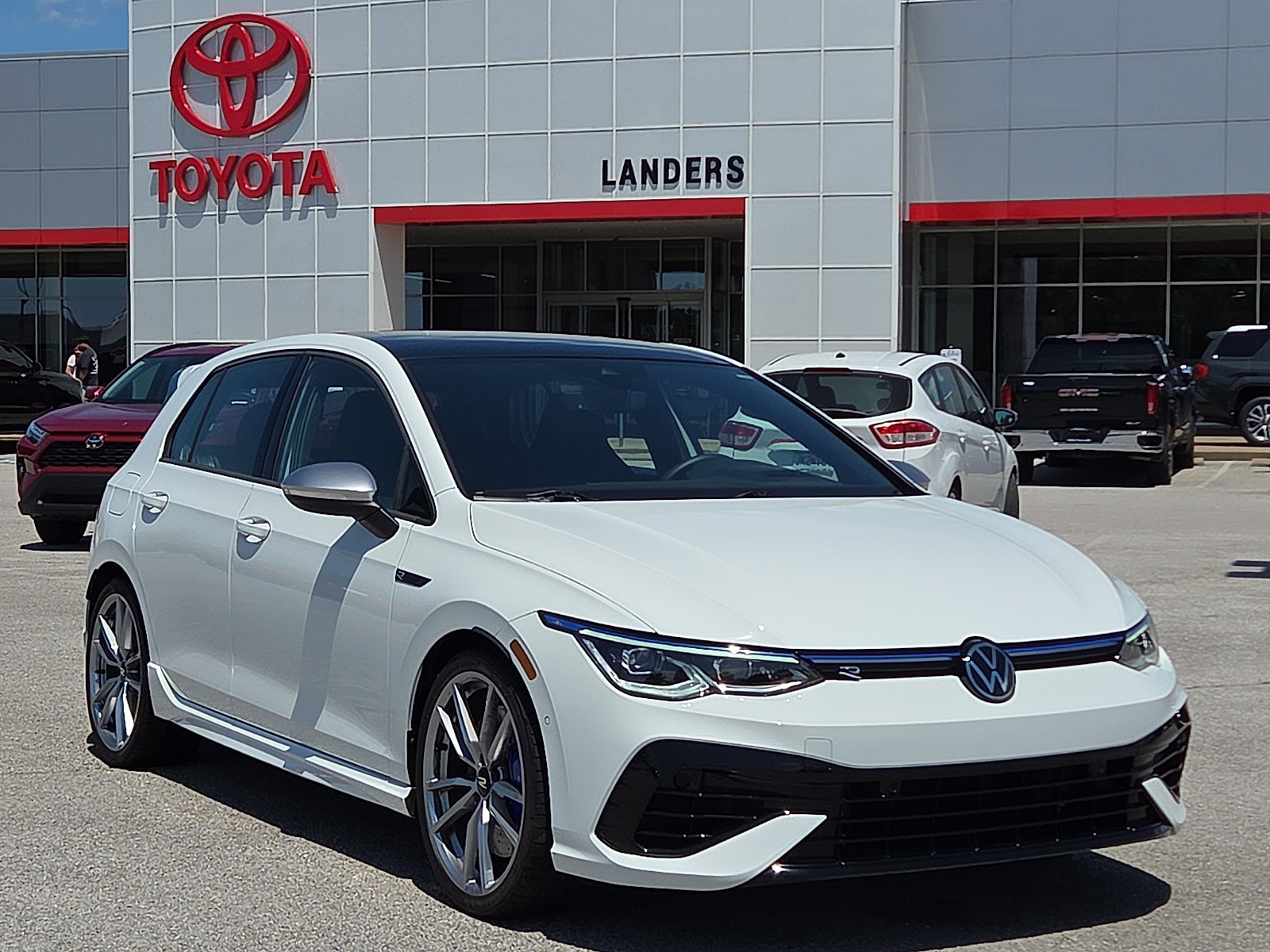 Used 2024 Volkswagen Golf R AWD/4WD image 1