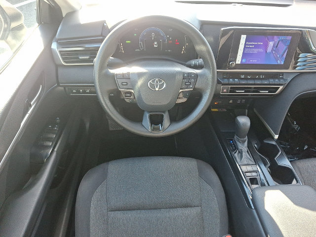 Used 2025 Toyota Camry LE FWD image 11