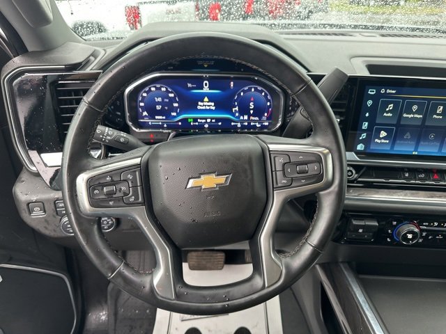 Used 2024 Chevrolet Silverado 2500 LTZ w/ LTZ Convenience Package image 2