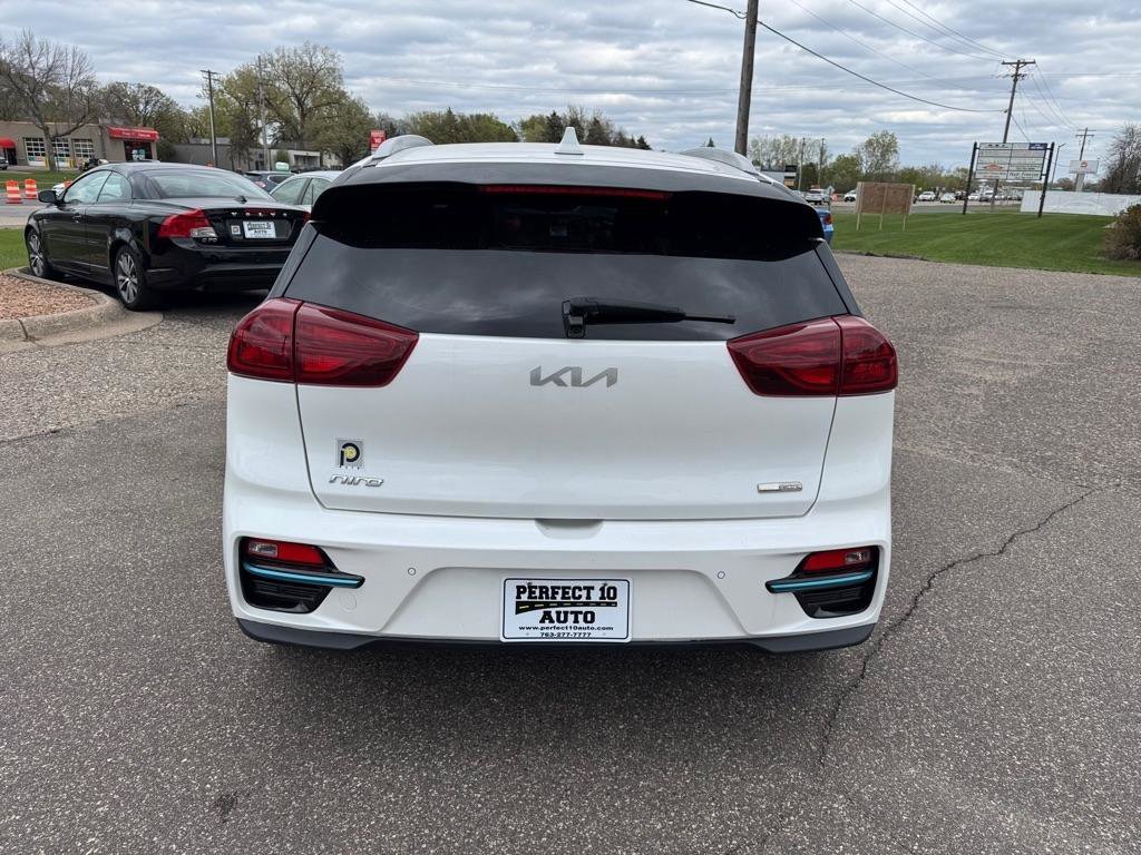 Used 2022 Kia Niro EX Premium FWD image 6