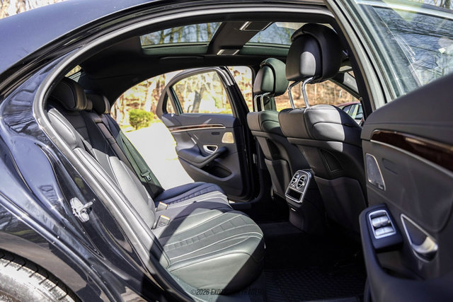 Used 2020 Mercedes-Benz S 560 4MATIC Sedan image 35