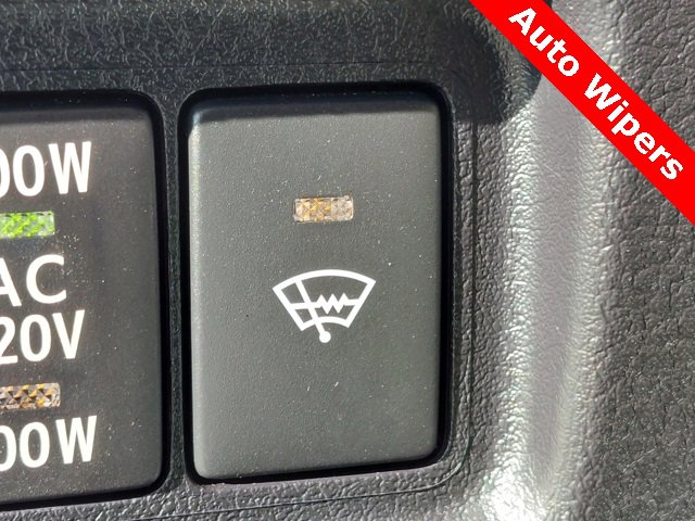 Used 2024 Toyota 4Runner TRD Off-Road Premium image 18