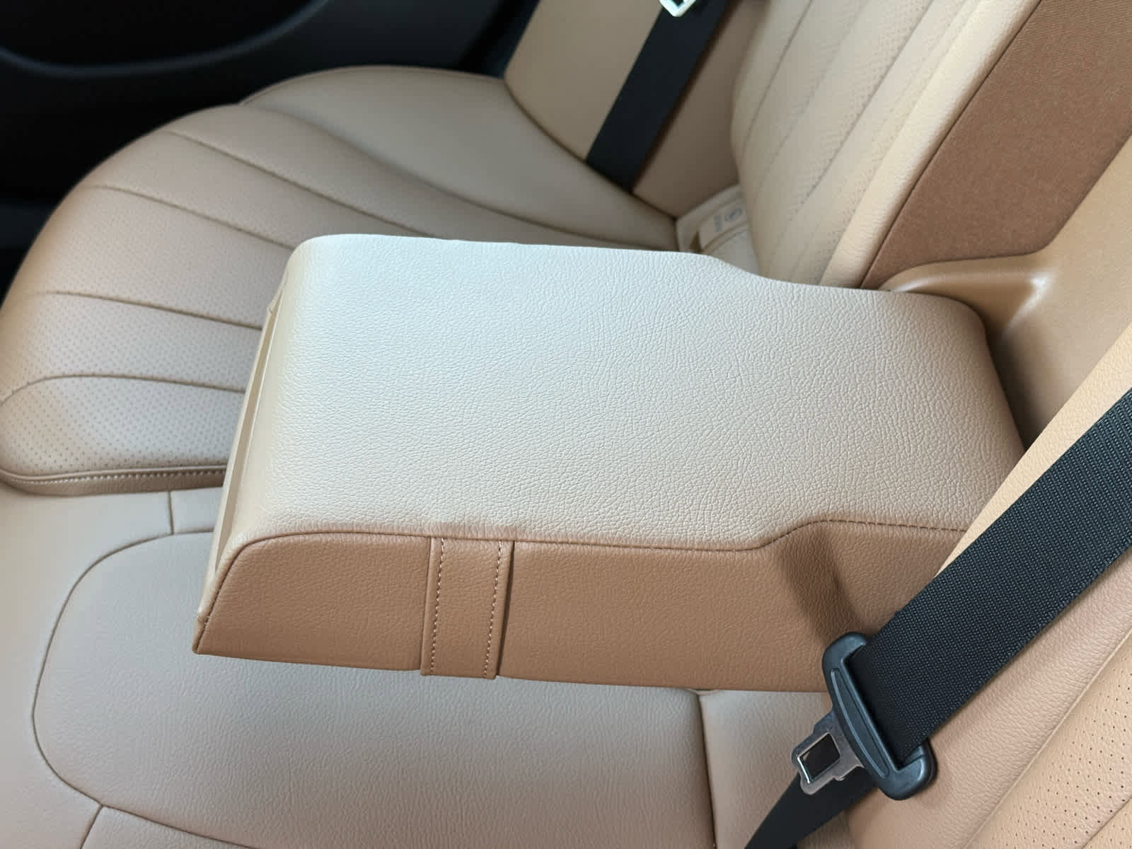 Certified 2026 Mercedes-Benz E 350 4MATIC Sedan image 34