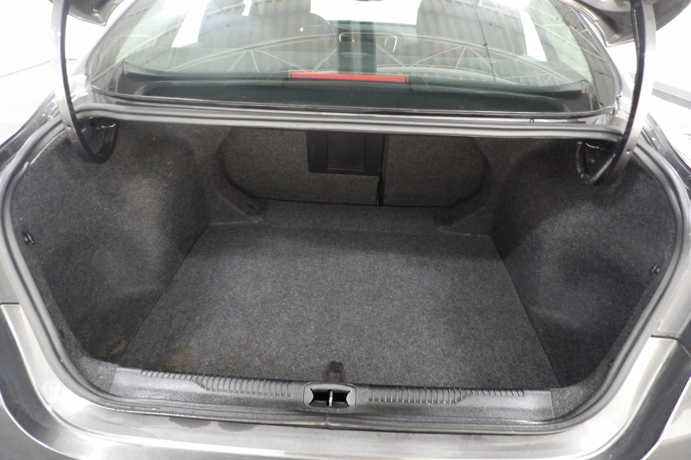 Used 2017 Chrysler 200 LX FWD image 7