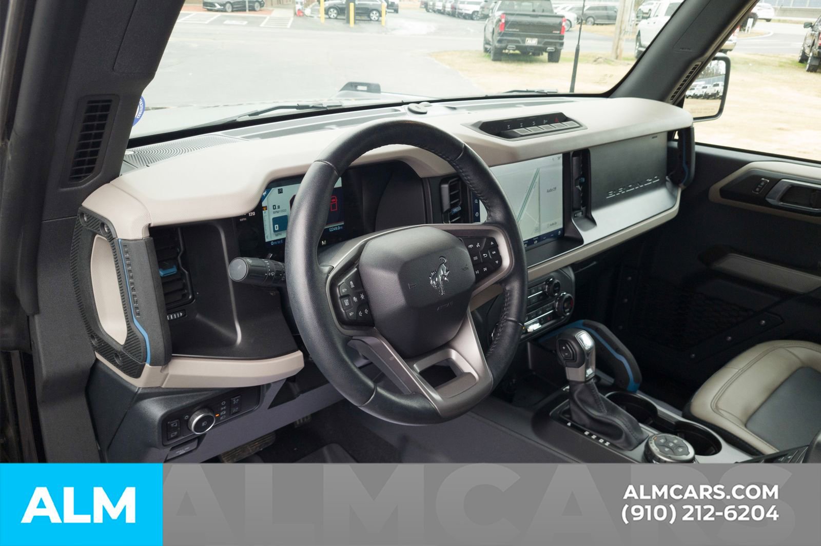 Used 2023 Ford Bronco Wildtrak image 15