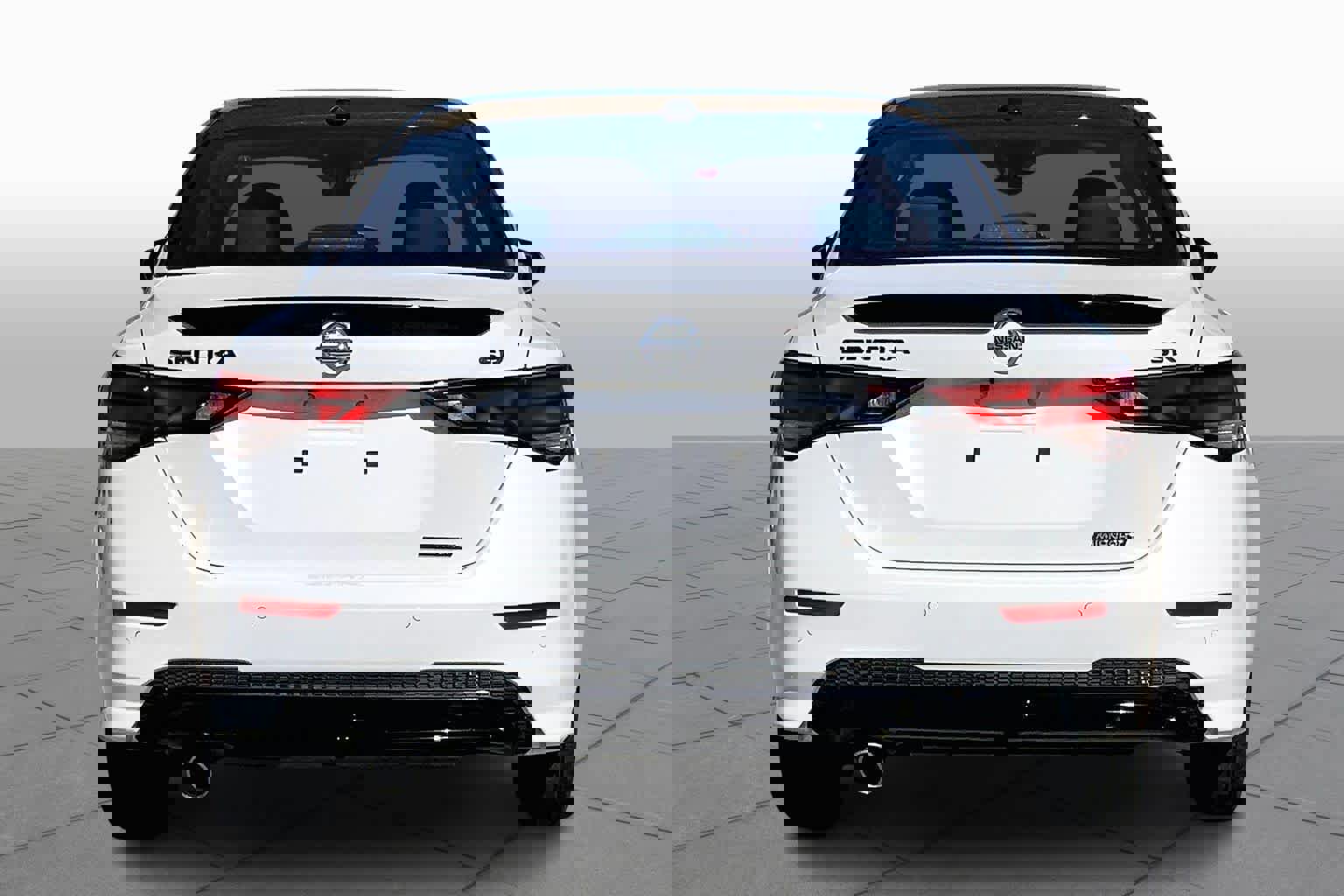 Used 2022 Nissan Sentra SR w/ Midnight Edition image 5