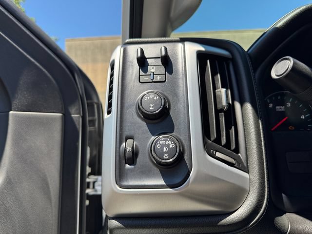 Used 2018 GMC Sierra 3500 SLE w/ SLE Preferred Package AWD/4WD image 23