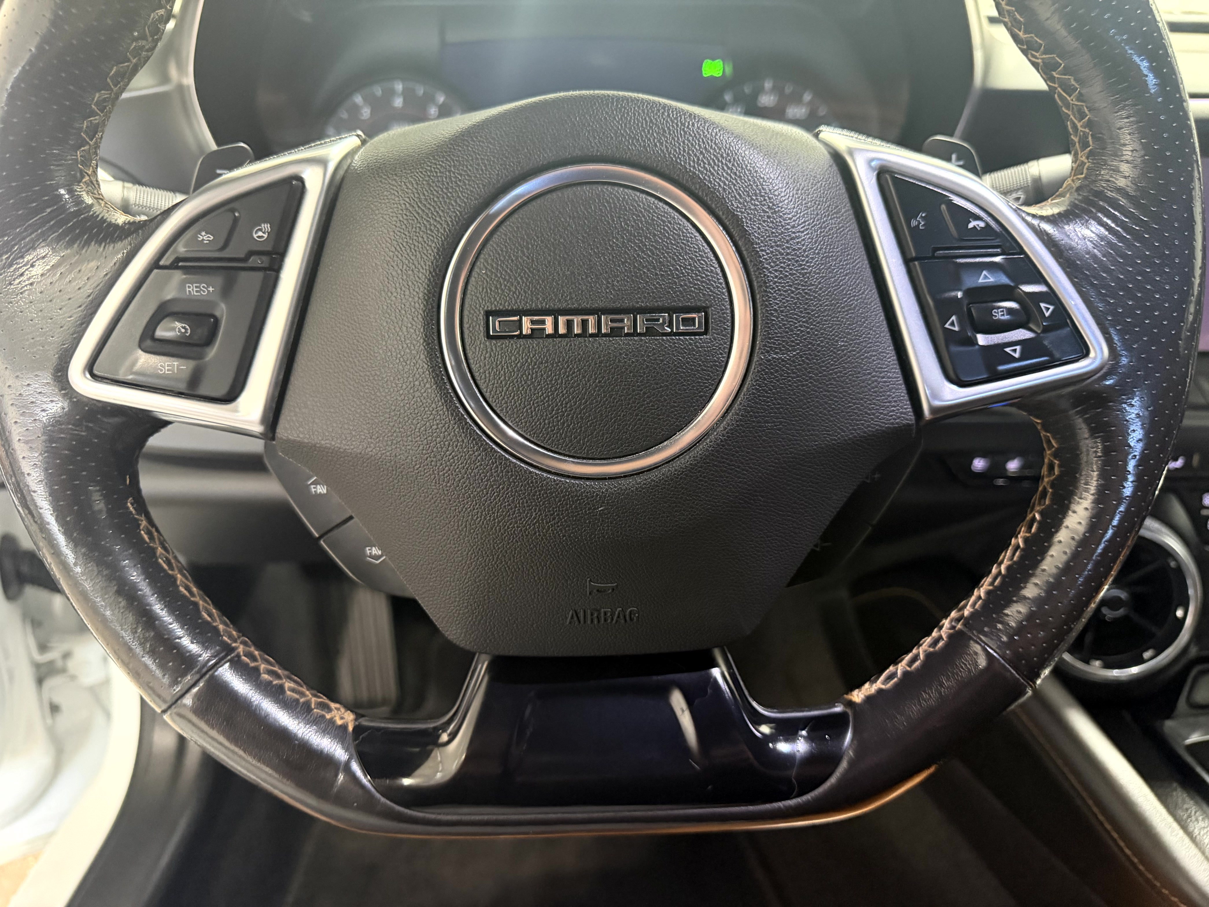 Used 2019 Chevrolet Camaro LT RWD image 13