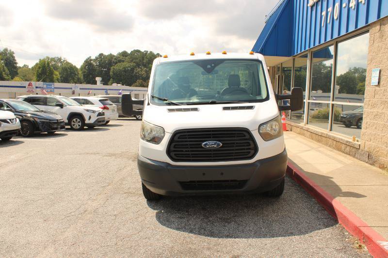 Used 2018 Ford Transit 250 138 RWD image 2
