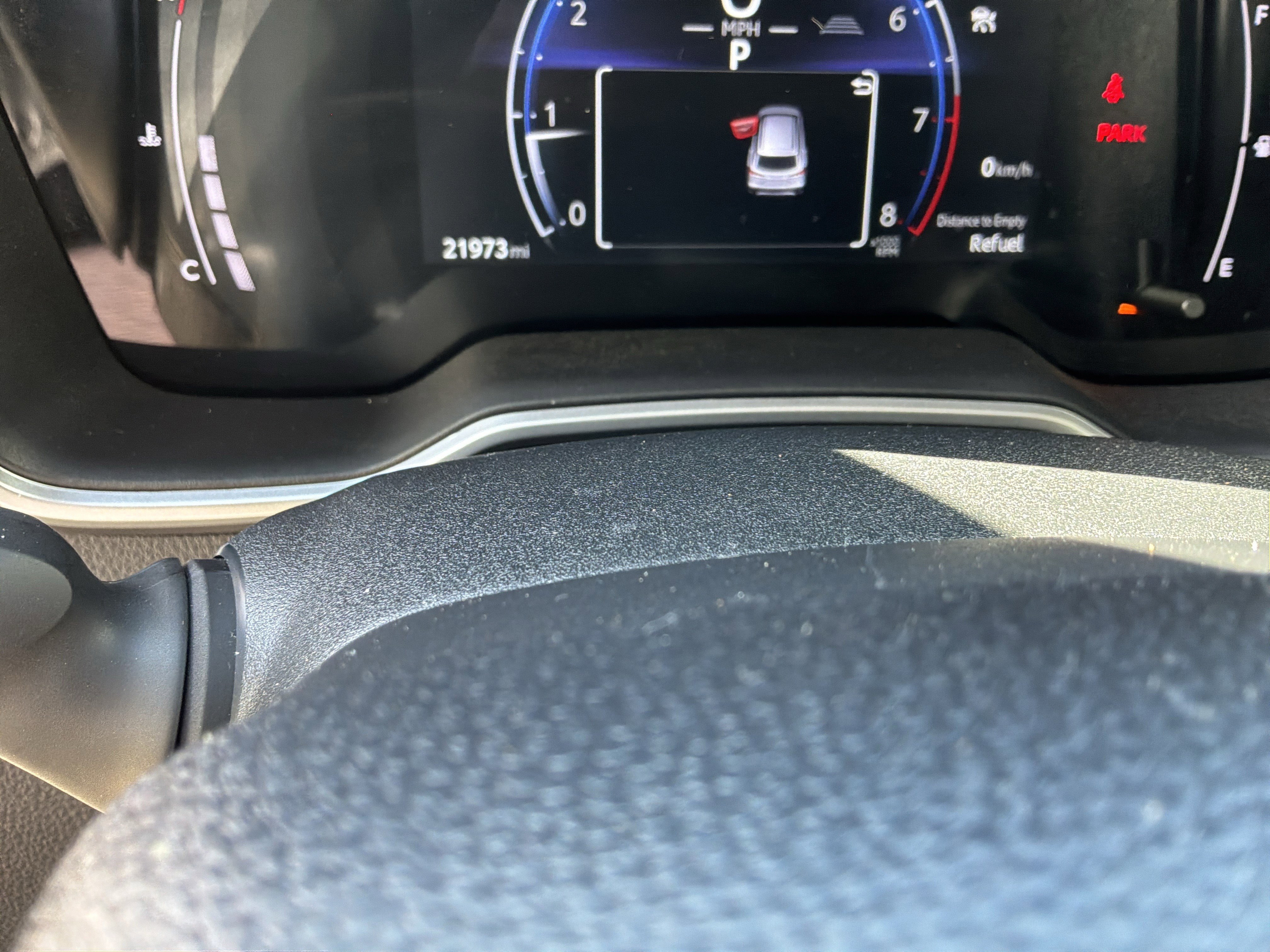 Used 2023 Toyota Corolla Cross XLE w/ Convenience Package FWD image 22