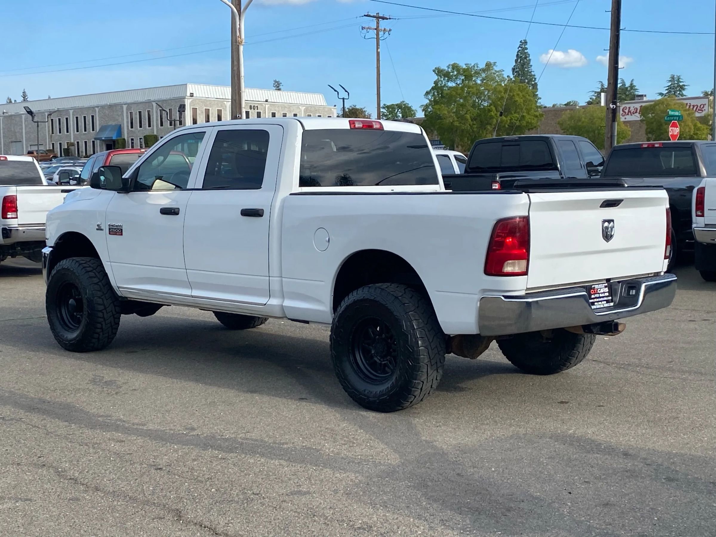 Used 2012 RAM 2500 ST w/ Chrome Appearance Group image 5