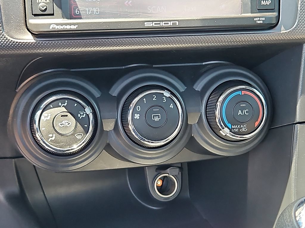 Used 2014 Scion tC FWD image 16