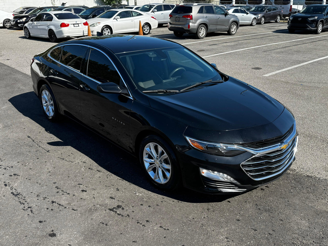 Used 2021 Chevrolet Malibu LT image 2