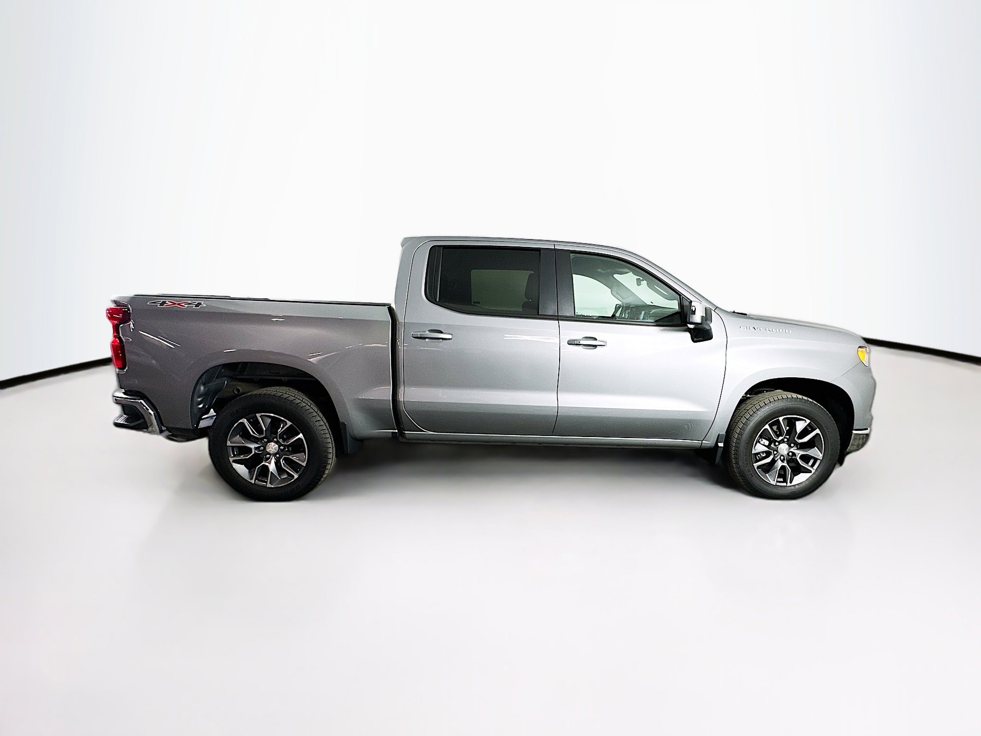 Used 2023 Chevrolet Silverado 1500 LT image 10