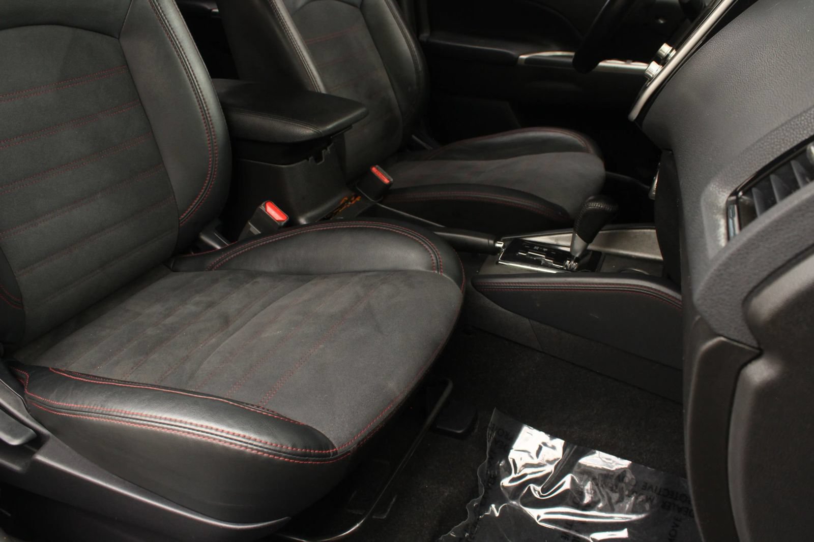 Used 2022 Mitsubishi Outlander Sport SE FWD image 28