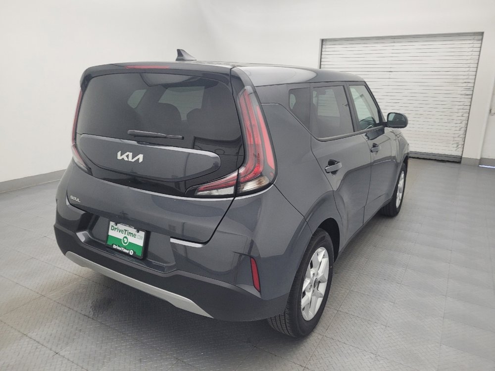Used 2025 Kia Soul S image 9